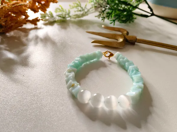 Mint_Green_Crystal_Bracelet_For_Unisex