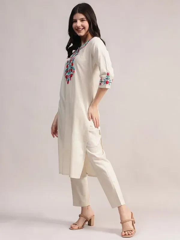 Jaipur_Libas_Off_White_Embroidered_Cotton_Flex_Co_Ord_Set_For_Women