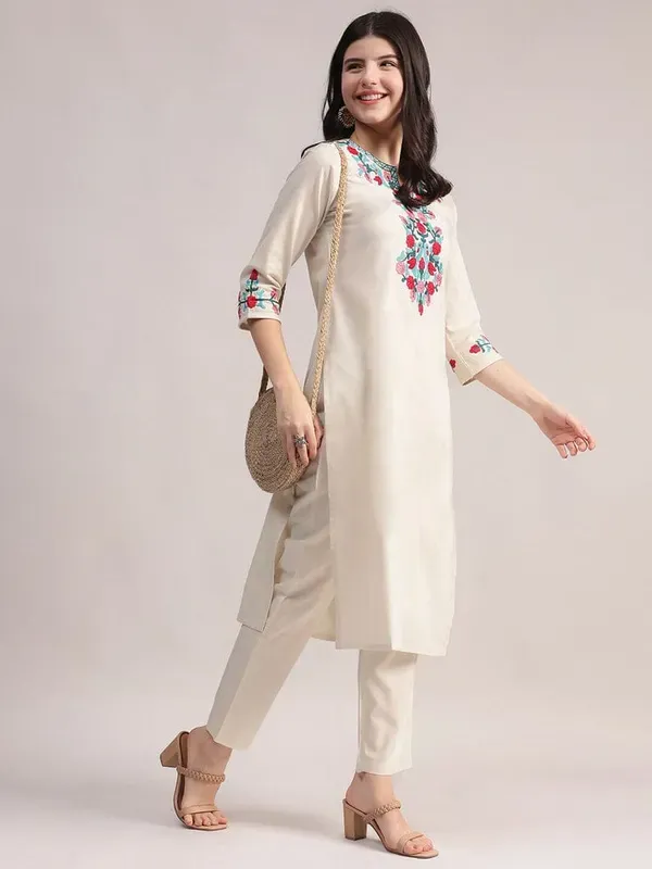 Jaipur_Libas_Off_White_Embroidered_Cotton_Flex_Co_Ord_Set_For_Women