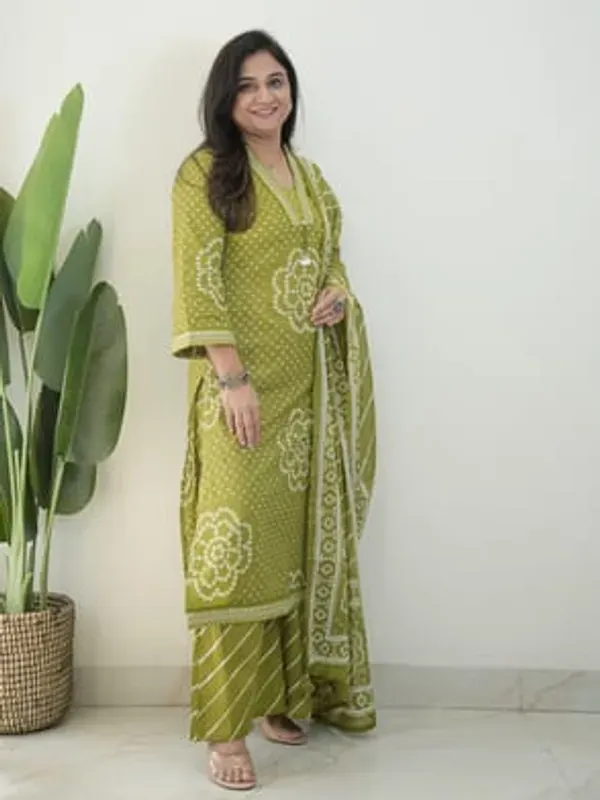 Jaipur_Libas_Srisha_Green_Bandhani_Print_Cotton_Suit_Set_With_Leheriya_Dupa_More