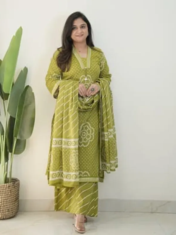 Jaipur_Libas_Srisha_Green_Bandhani_Print_Cotton_Suit_Set_With_Leheriya_Dupa_More