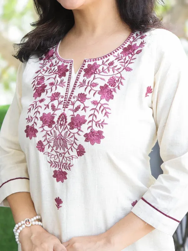 Cream_White_With_Rose_Thread_Embroidery_Neck_Work_Cotton_Kurti