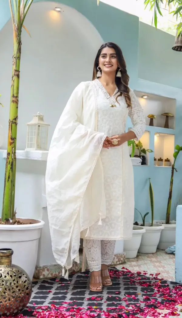 White_V_Neck_Chikankari_Kurta_Set_For_Women