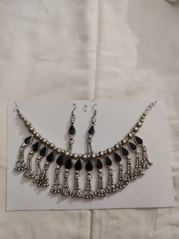 Silver_Tone_Oxidised_Necklace_And_Earrings_Set_for_Women