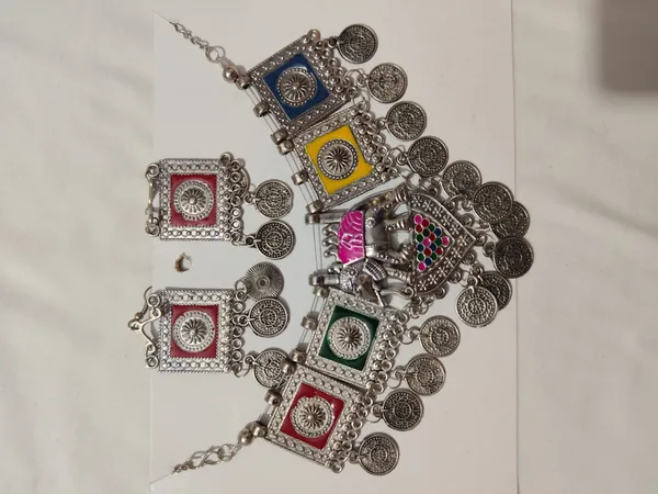 Silver_Metal_Multicolour_Coin_Charm_Tribal_Necklace_For_Women
