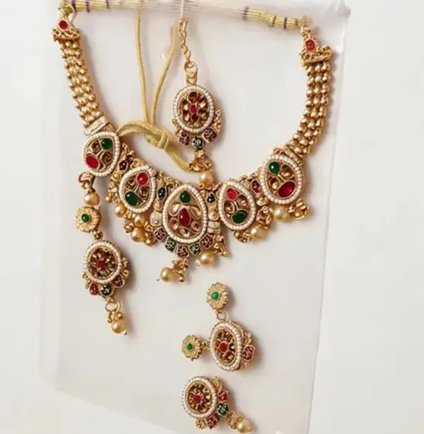 Gold_Tone_Metal_Traditional_Bridal_Necklace_And_Earring_Set_For_Women