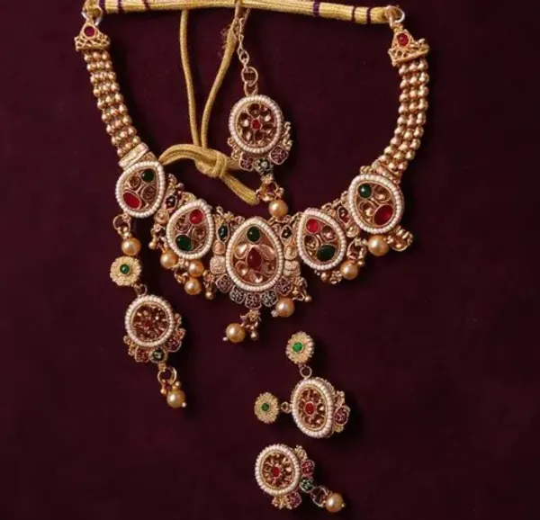 Gold_Tone_Metal_Traditional_Bridal_Necklace_And_Earring_Set_For_Women