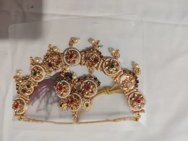 Gold_Tone_Stone_Studded_Bridal_Matha_Patti
