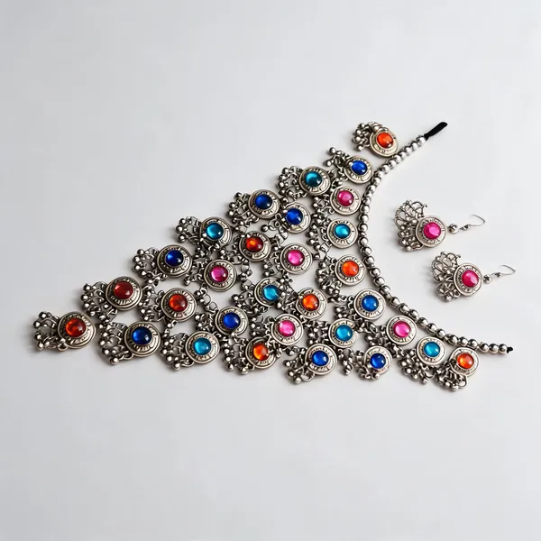 Silver_Multicolour_Metal_Stone_Necklace_And_Earring_Set_For_Women