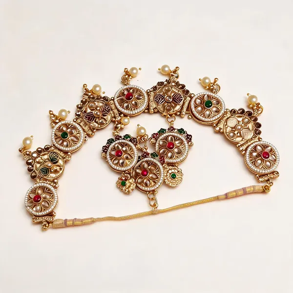 Gold_Tone_Metal_Stone_Studded_Bridal_Matha_Patti_For_Women