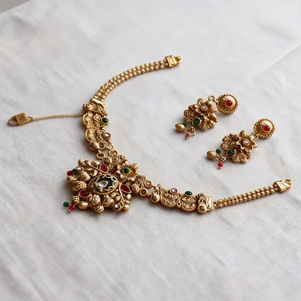 Golden_Metal_Temple_Jewellery_Necklace_Earring_Set_For_Women