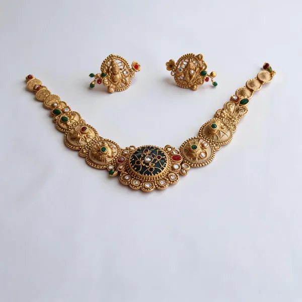 Golden_Metal_Circular_Motif_Traditional_Necklace_Earring_Set_For_Women
