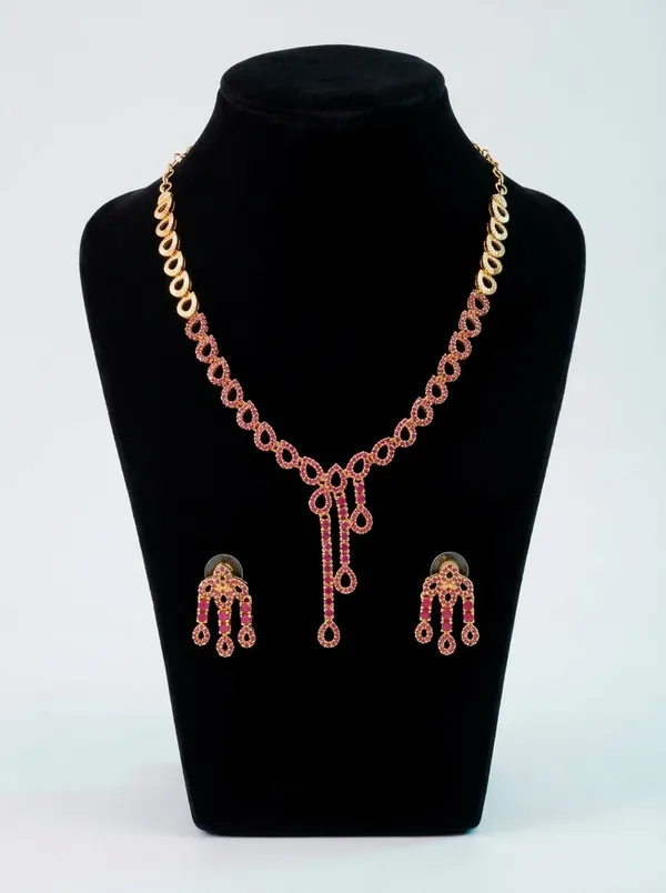 Ruby_Pink_Teardrop_Bloom_Statement_Necklace_Set_|_High-Quality_Long-Lasting_Jewellery