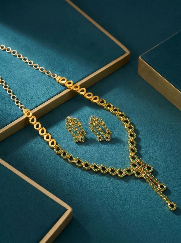 Emerald_Green_Teardrop_Bloom_Statement_Necklace_Set_|_High-Quality_Long-Lasting_Jewellery