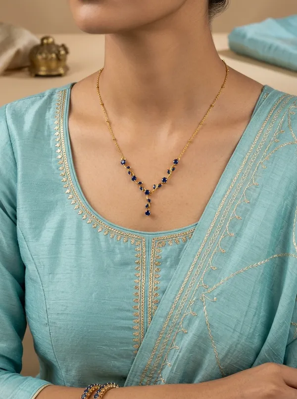 Nova_Petal_Pendant_Necklace_Edit