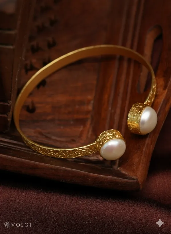 Thulasi_Bloom_Bracelet_-_White