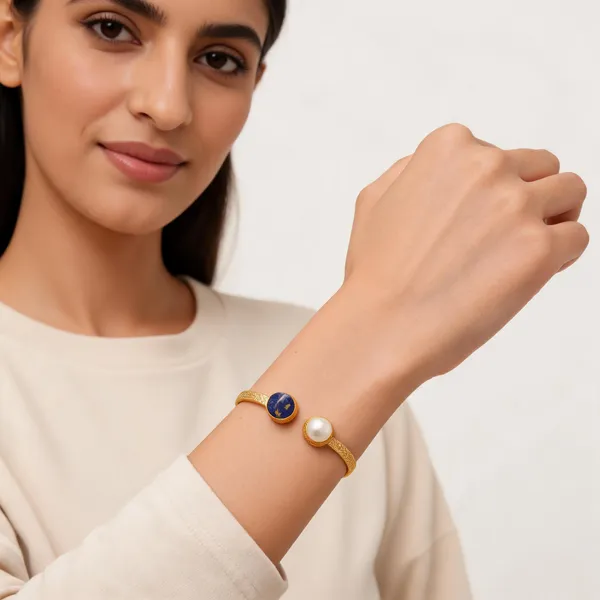 Thulasi_Bloom_Bracelet_Blue