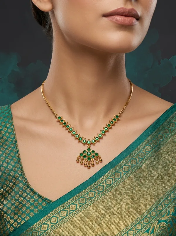Vosgi_Green_Kemp_Stone_South_Indian_Gold_Necklace