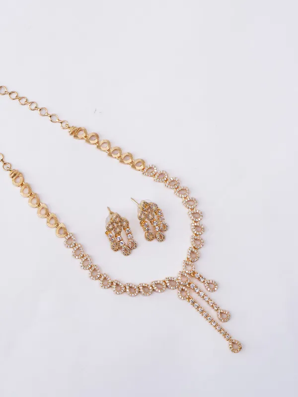 Pearl_White_Teardrop_Bloom_Statement_Necklace_Set_|_High-Quality_Long-Lasting_Jewellery