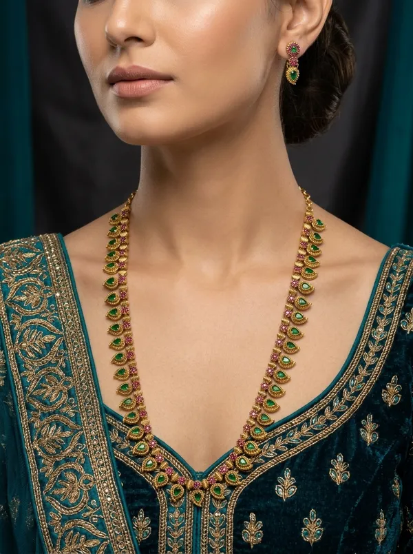 Vosgi_Green_Emerald_Stone_Gold_Plated_South_Indian_Long_Haram_Set