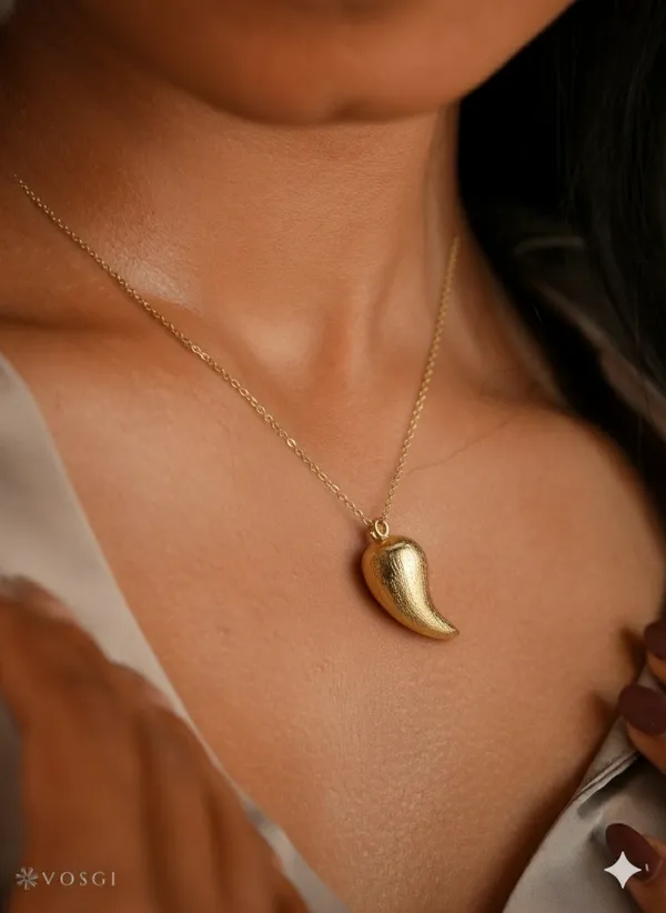 Deepa_Veli_Pendant_Necklace_-_Gold