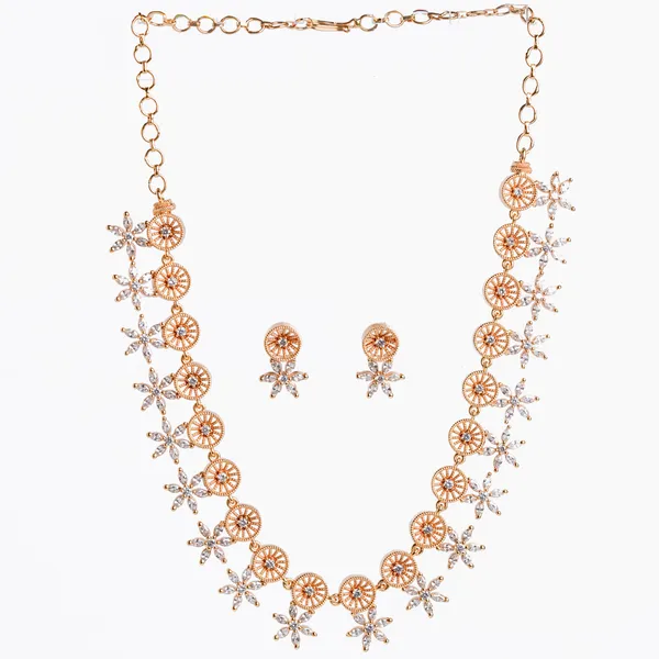 Yali_Bloom_Necklace_-_White