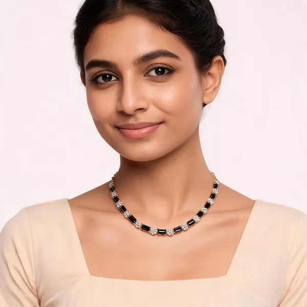 Kumkumam_Necklace_Black