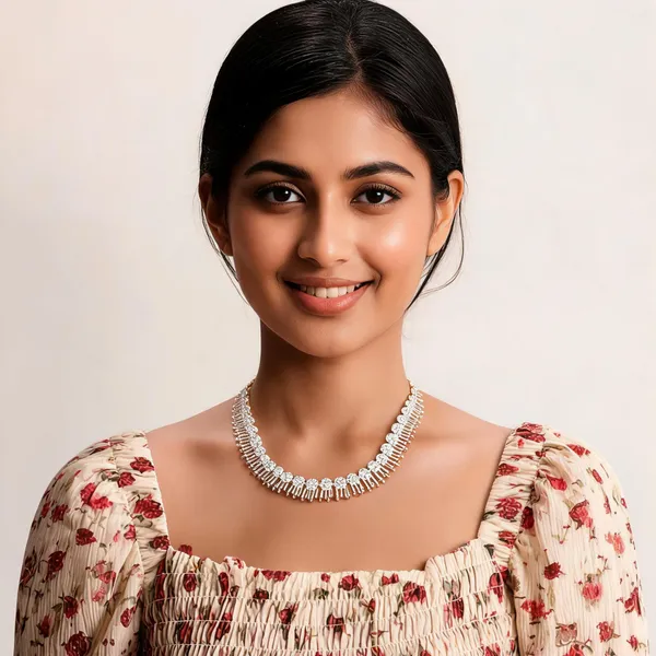 Thulasi_Valli_Necklace_White
