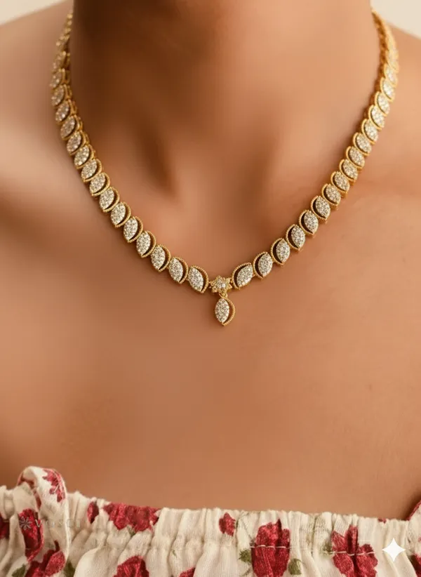 Chethi_Poo_Necklace_-_White