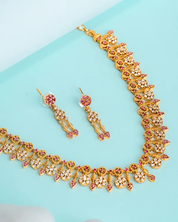 Temple_Mango_Necklace_-_P_&_W