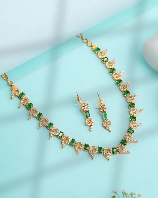 Temple_Hamsa_Necklace_-_Green
