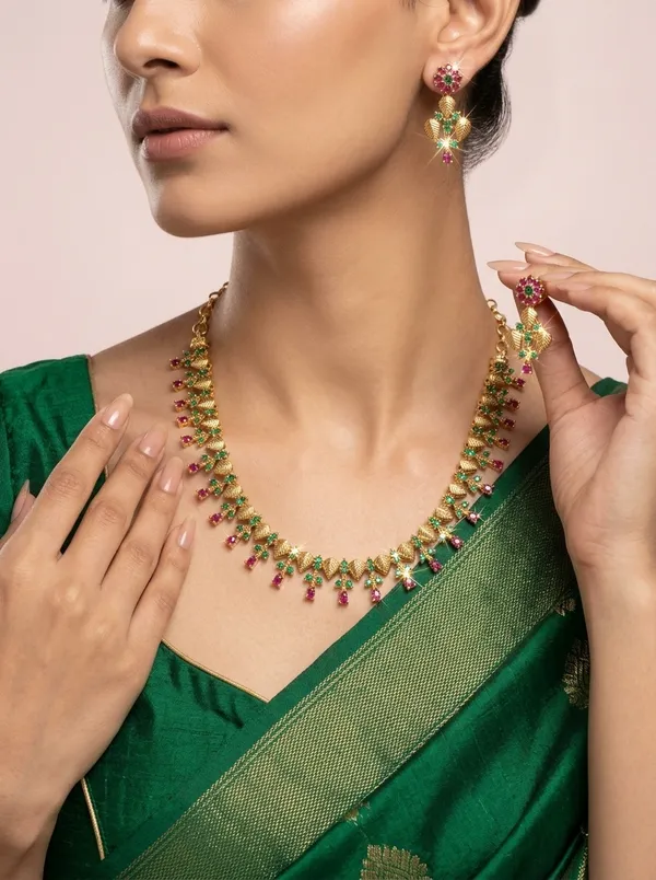 Vosgi_Gold_Plated_Textured_Leaf_Dual_Tone_Stone_Necklace_Set