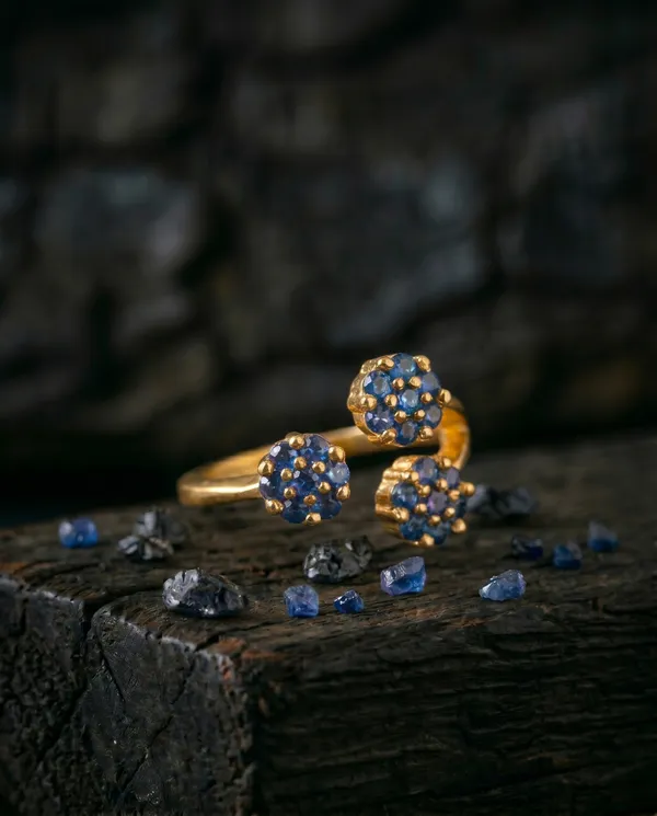 Yali_Ring_-_Blue