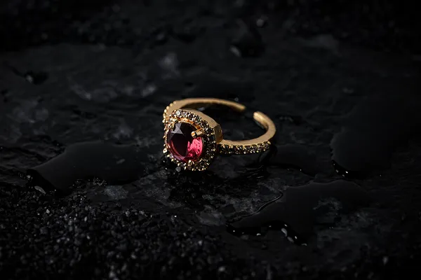 Gopuram_Ring_-_Red