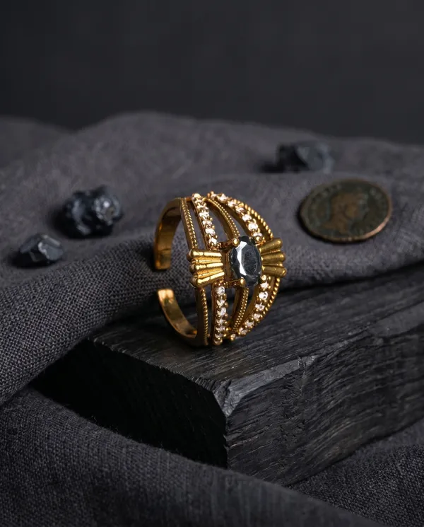 Kasu_Kolam_Ring_-_Black