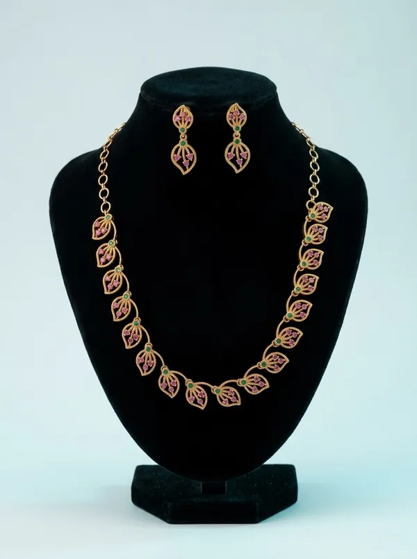 Ruby_Emerald_CZ_Leaf_Teardrop_Necklace_Set_|_Gold-Plated_Bridal_Temple_Jewellery_with_Earrings