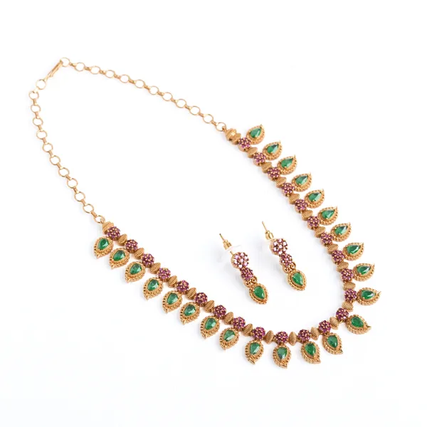 Vosgi_Gold_Plated_Emerald_Green_Mango_Paisley_&_Ruby_Accent_Necklace_Set