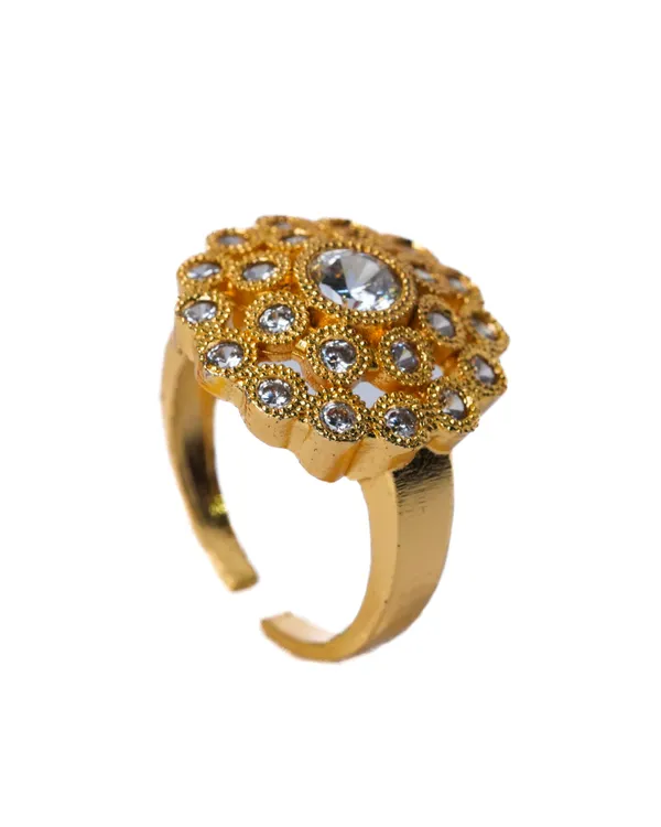 Vosgi_White_Stone_South_Indian_Gold_Necklace_Traditional_Style