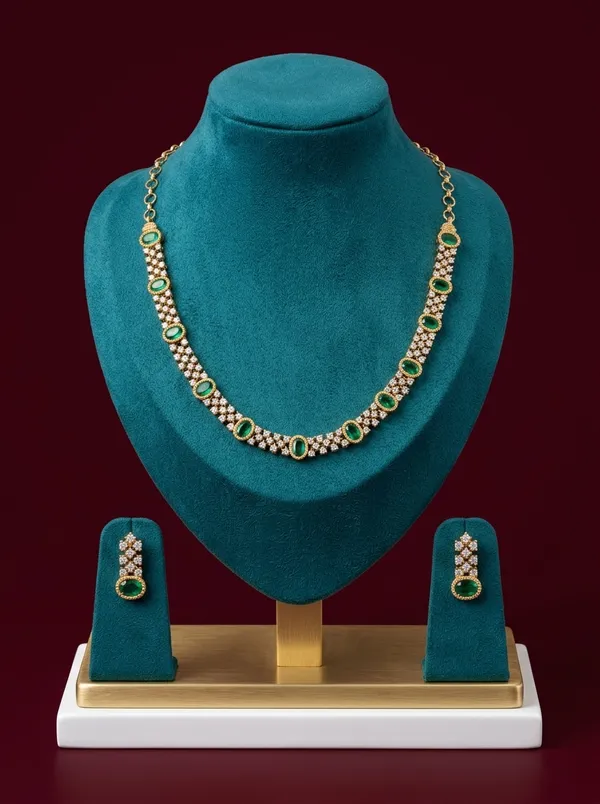 Vosgi_Gold_Plated_Emerald_Green_Oval_Stone_&_Pavé_Lattice_CZ_Necklace_Set