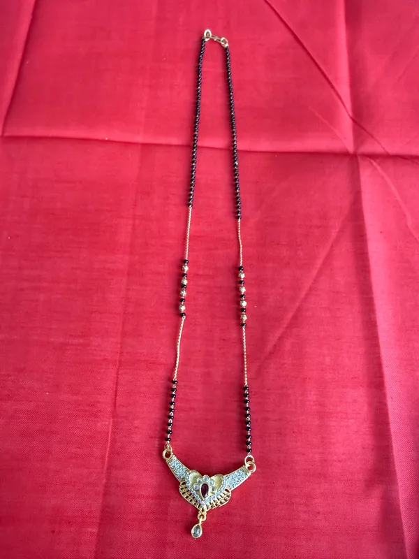 Black_Beaded_Mangalsutra_Necklace_For_Women