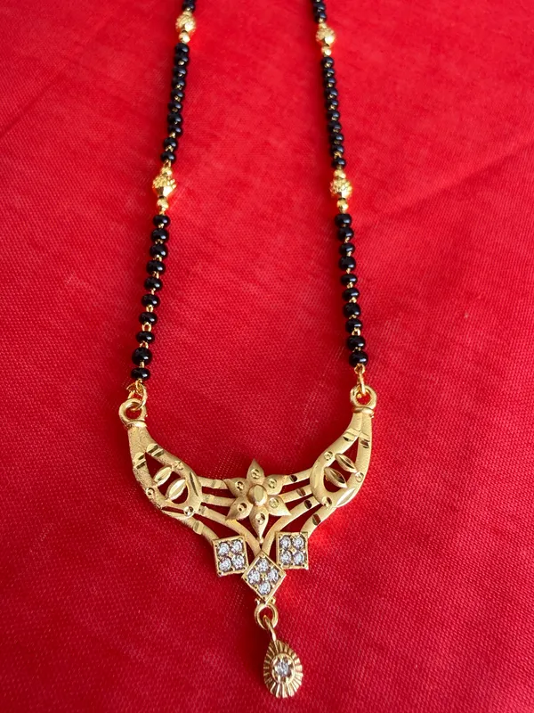 Gold-Toned_Beaded_Mangalsutra_Necklace_For_Women