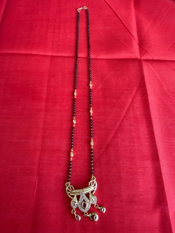 Black_Gold_Tone_Traditional_Mangalsutra_Necklace_For_Women