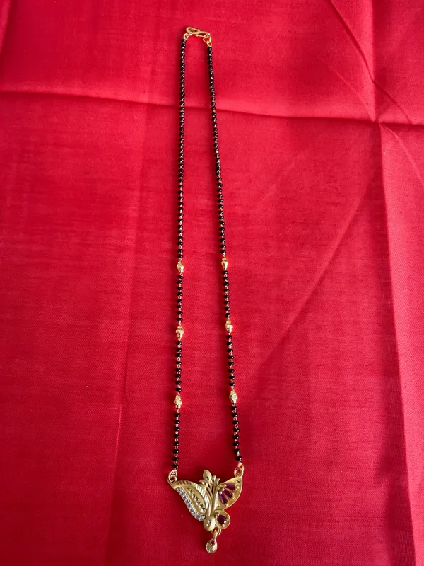 Black_Beaded_Mangalsutra_Necklace_For_Women