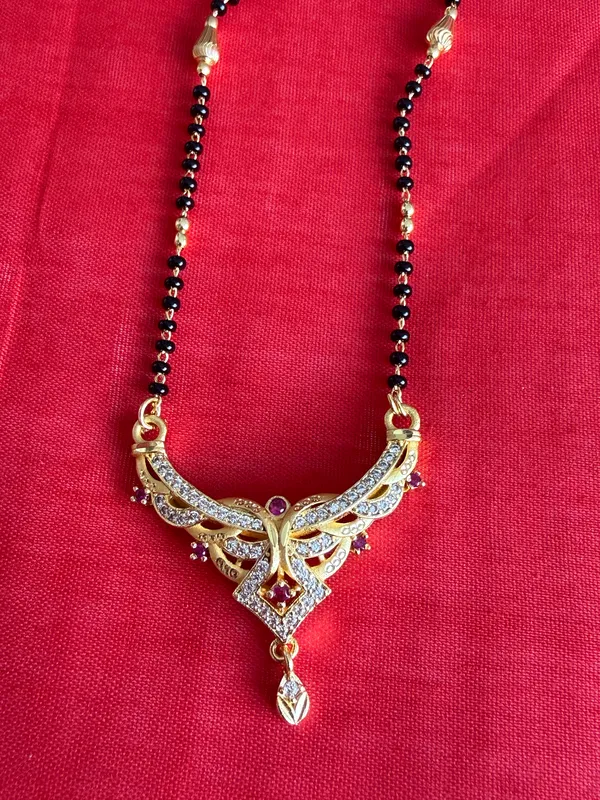Black_Beaded_Gold_Tone_Mangalsutra_Necklace_For_Women