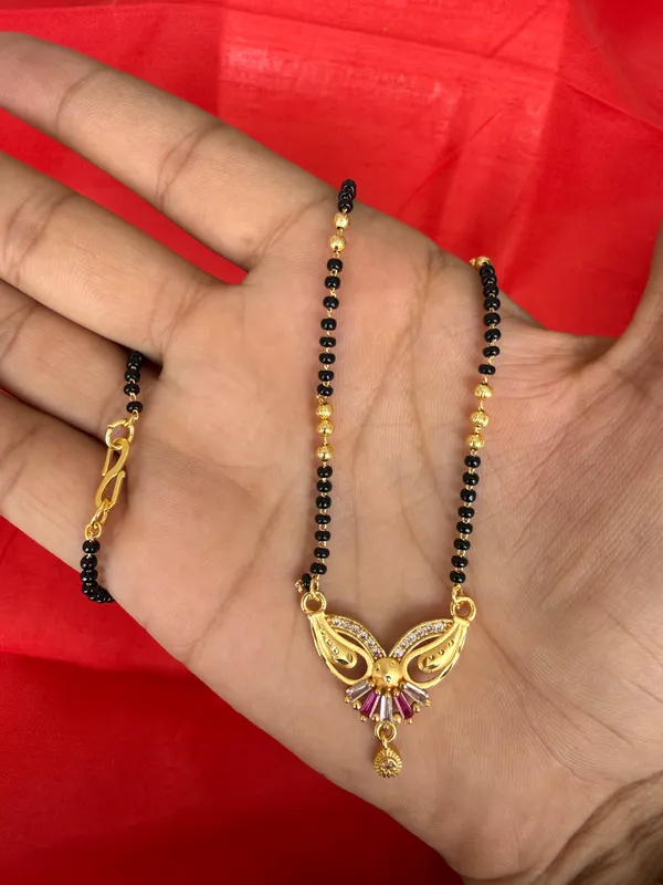 Black_Beaded_Gold_Tone_Mangalsutra_For_Women