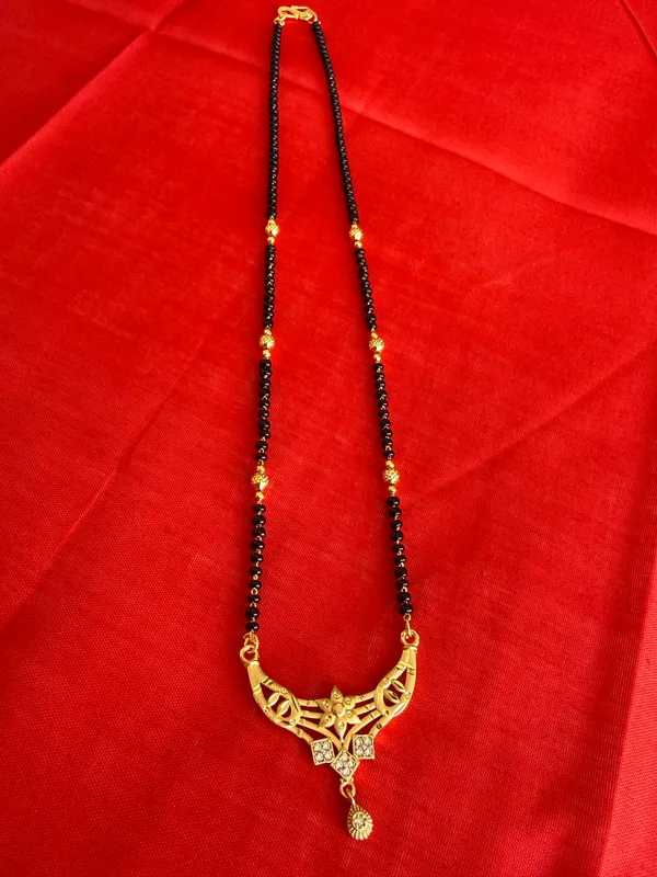 Gold_Tone_Traditional_Mangalsutra_Necklace_For_Women