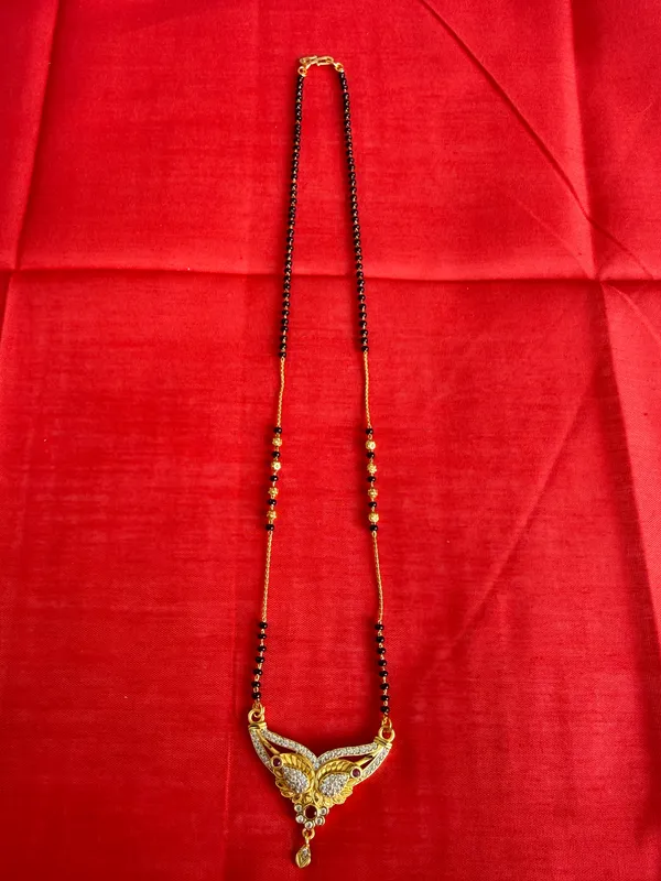 Gold_Tone_Black_Beaded_Traditional_Mangalsutra_Necklace_For_Women
