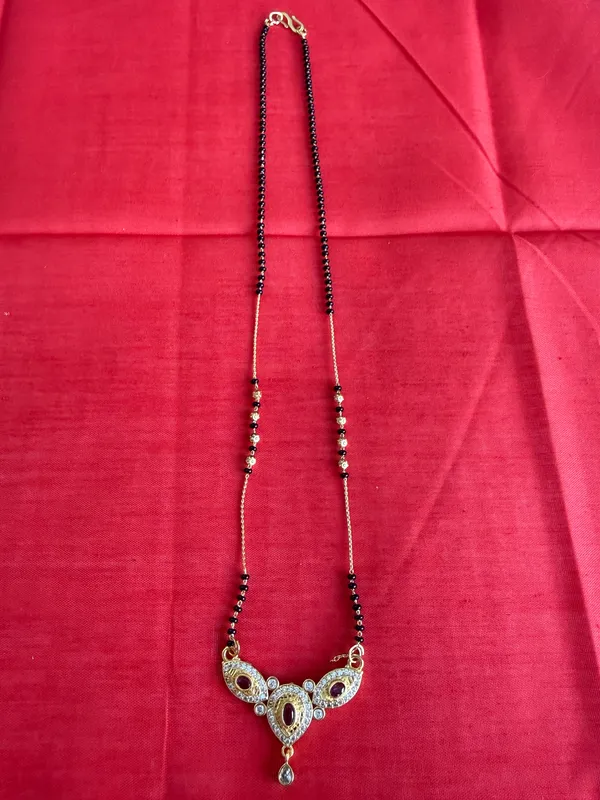 Gold_Tone_Stone_Studded_Mangalsutra_Necklace_For_Women