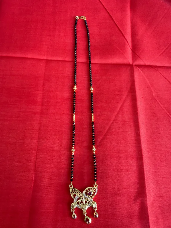 Black_Beaded_Mangalsutra_Necklace_For_Women