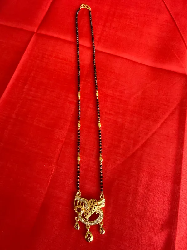 Gold_Tone_Black_Beaded_Mangalsutra_Necklace_For_Women